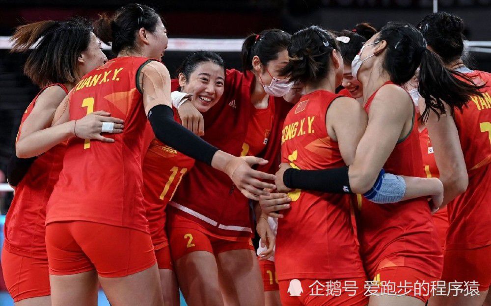 德国媒体sport1的消息，阿方索-戴维斯本人倾向于离开拜仁加盟皇马，除了体育竞技方面的因素还因为球员在拜仁薪水很低没有达到他的预期。